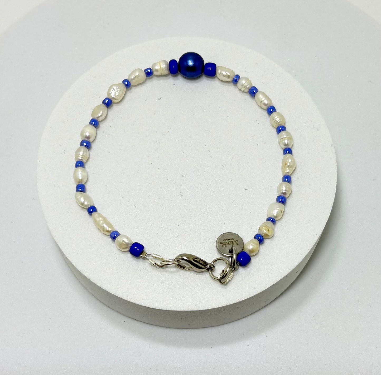 Royal Blue armband